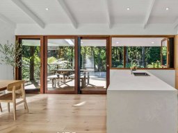 1-sliding-door-71